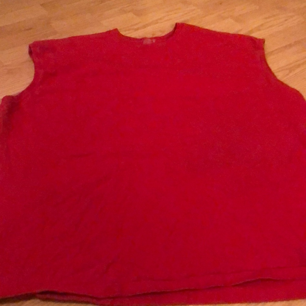 Men’s red muscle shirt